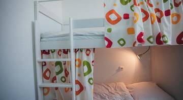 Фото номера Кровать в общем четырехместном номере Гостиница Hostel For You г. Петрозаводск 2
